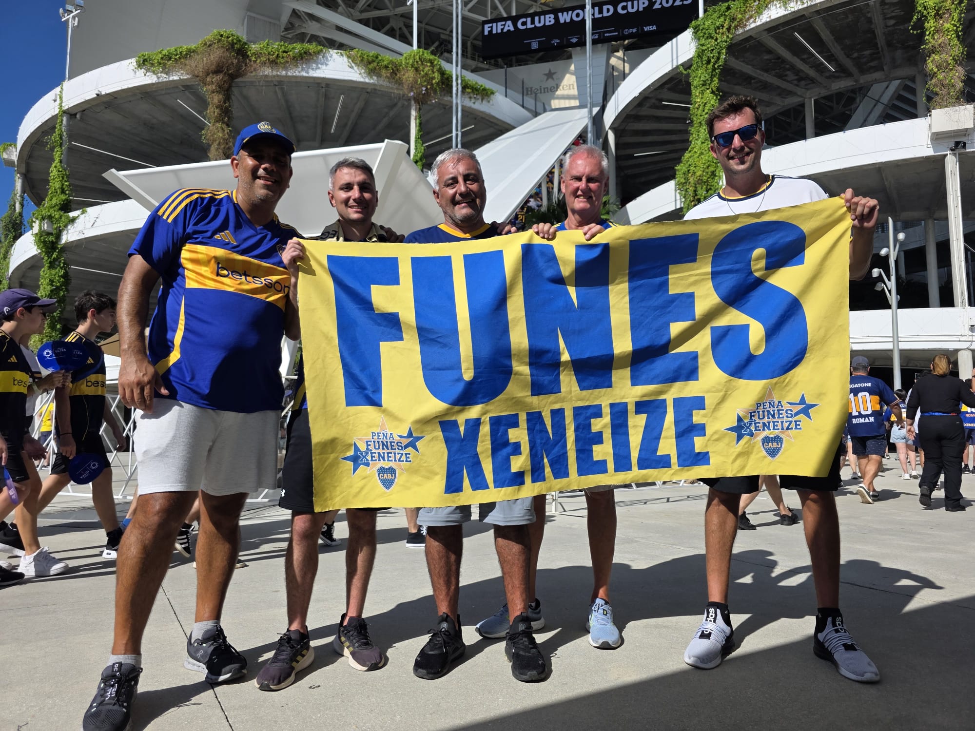 Es el equipo de Miguel: la aventura de seis xeneizes de Funes bancando a Boca en el Mundial de Clubes